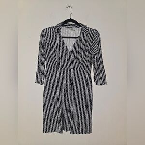 LOFT Monochrome Geometric Long Sleeve Dress